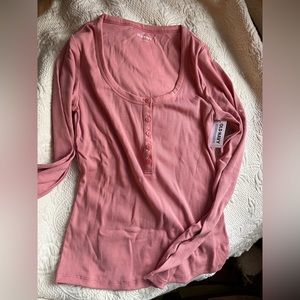 Pink ribbed long sleeve shirt